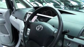 Toyota Voxy X 2006 8 Seater 2 0L
