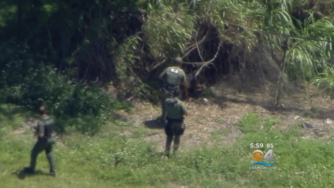 Manhunt Underway For Escaped Inmate In Homestead - YouTube
