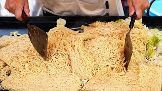 Japanese Street Food - YAKISOBA Fried Noodles Ramen Japan