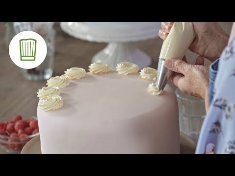Hallo ihr Lieben Heute bereite ich leckere Haselnussschnitten mit einer Vanillepuddingfüllung zu. Ic. 