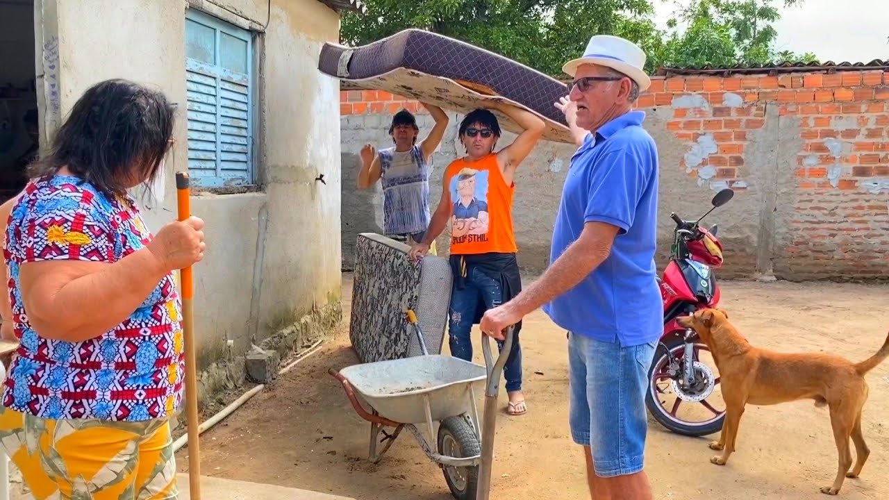 A Vizinha Deu Tudo Pra Nós! / 