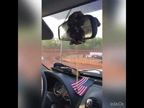 Dirt track race