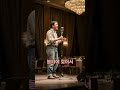 노래를 듣기전 그저 수리공인 줄 알았다 이슬비 내리는 길을 걸으며 그의 봄비 는 계속된다 감성쇼츠 울림 노래 시 무대 수리공 노래를 듣기전 그저 수리공인 줄 알았다 이슬비 내리는 길을 걸으며 그의 봄비 는 계속된다 감성쇼츠 울림 노래 시 무대 수리공
