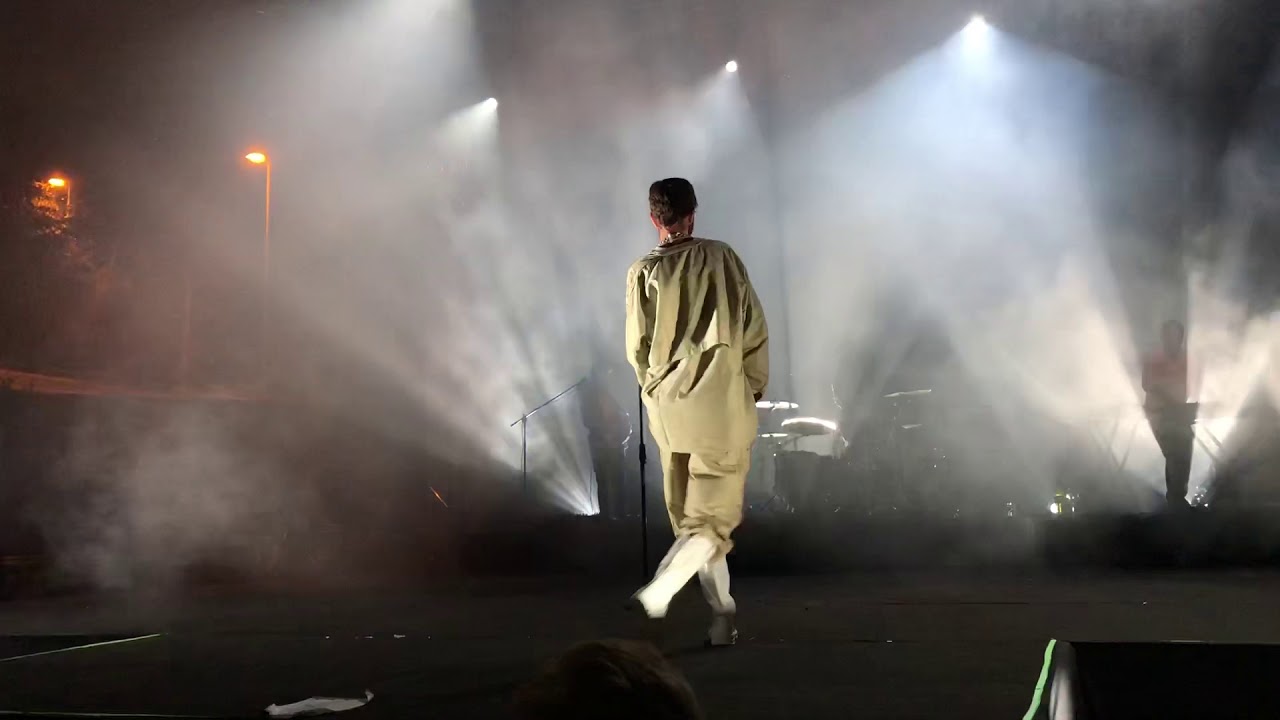 Oscar and the Wolf - You’re Mine | Live at Uniq İstanbul | 22.09.2018