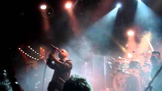 Daughtry -trabendo Paris le 07 mars 2014 intro
