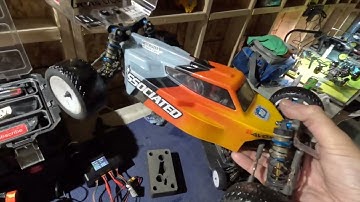 Failure to Pass in 2WD MOD Buggy Race with my AE B6.4D