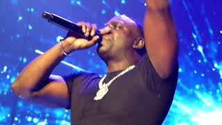 Akon LIVE, Right Now (Na Na Na), Nov.2022, Up Close!