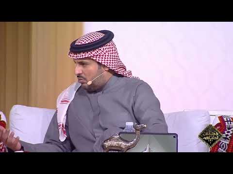 حاكم ابن قريع المتو ج بالمركز الأول في فئة الفحل المنتج للون الوضح مع مبارك بن قريع مجلس الصياهد