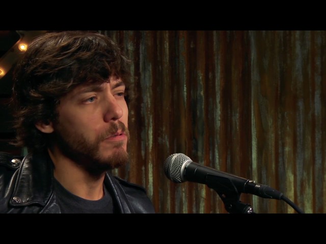 Chris Janson – Help Me Make It Through The Night (Forever Country Cover  Series) 