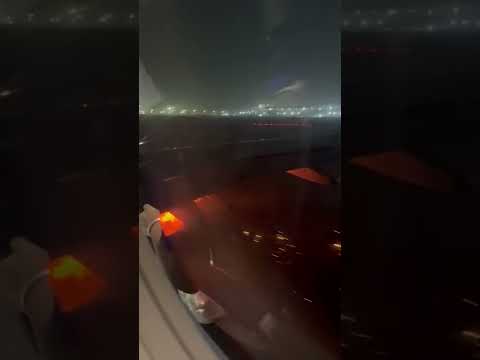 Delhi Airport emergency declared #Indigo6E 2131 #Flight Engine got Fire, T2 Runway scene, Bengaluru