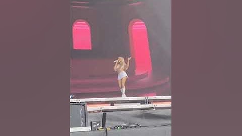 Sabrina Carpenter - Read Your Mind | Lollapalooza Stockholm 🇸🇪