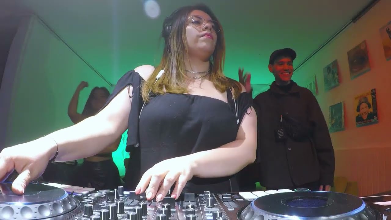 Soupeando at Cr3w House