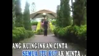 Ria Resty Fauzy - Sepatu Dari Kulit Rusa