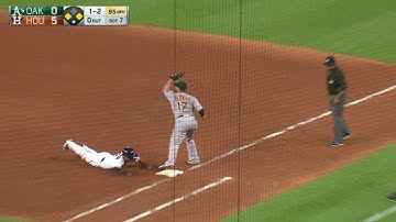 OAK@HOU: Muncy snags a liner, doubles off Bregman