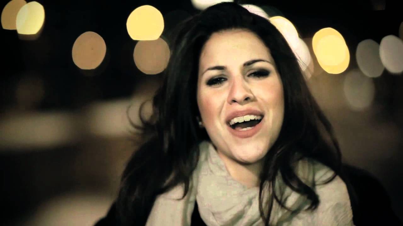 Micaela de la video musicale