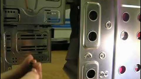 Installing the Addonics Snap-In 25 into a 3.5" Desktop drive bay (part 4 of 5)