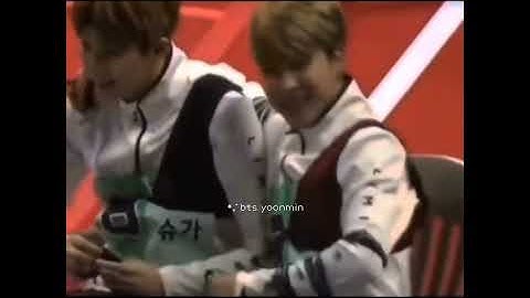 yoonmin:)Jimin putting his hand on suga shoulders 🥰🥰🥰🤗🤗🤗🤗🤗#shorts#yoonmin#btsyoonmin