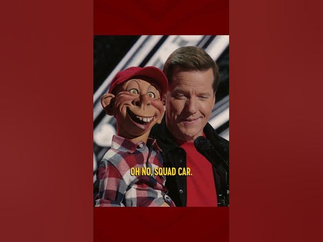 "You guys ready for the little people in the boxes?" 🎤:@jeffdunham #shorts