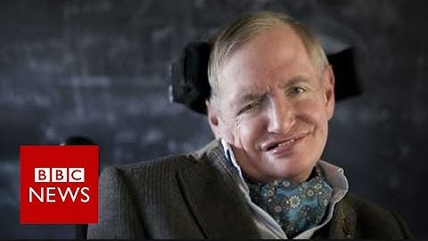 Stephen Hawking explains black holes in 90 seconds - BBC News
