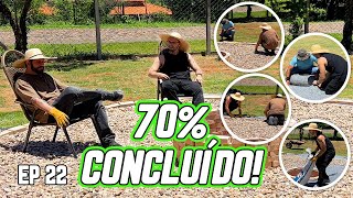 Colocando As Pedras Na Nossa Lareira Externa Da Chácara