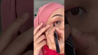 Cara gampang bikin eyeliner #eyelinertutorial #eyemakeup #makeuptutorial #indonesianmua