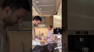 Hande Erçelin Yeğeni Mavi Bu Kez Babası Caner Yıldırım Ile Avakadolu Yumurta Yaptı - Mavi Kadın