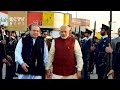Indian PM Modi makes surprise trip to Pakistan