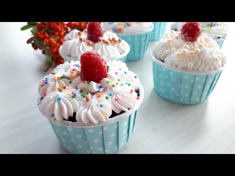 YUMUŞACIK KEKİ VE ŞİRİN GÖRÜNTÜSÜYLE , CUPCAKE TARİFİ 🍰