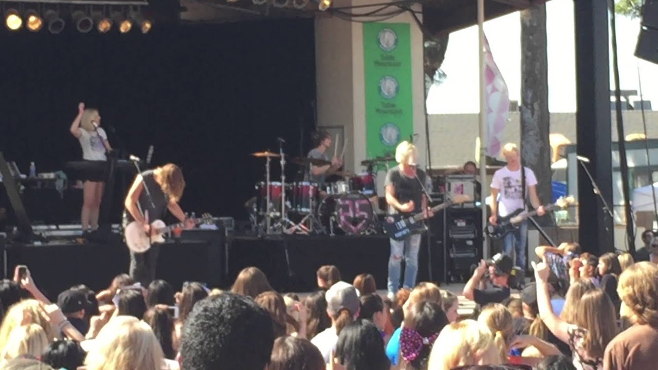 R5, Cali Girls, Fresno Ca 10/11/14