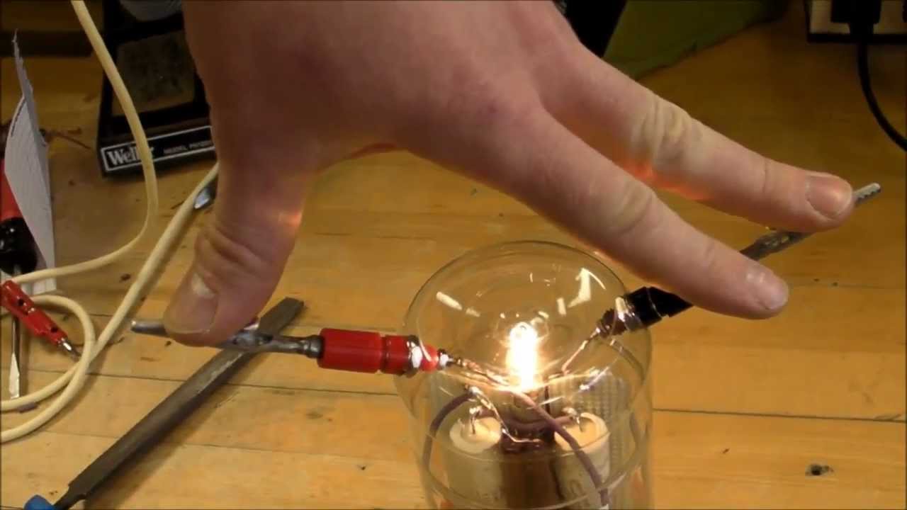 (#0054) 1500 Volts from a Peanut Butter Jar! - YouTube