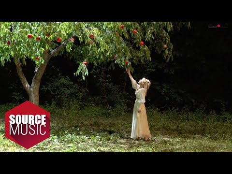 GFriend (여자친구) - Room of Mirrors MV