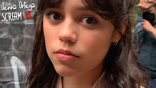 Jenna Ortega with the cast of SCREAM VI