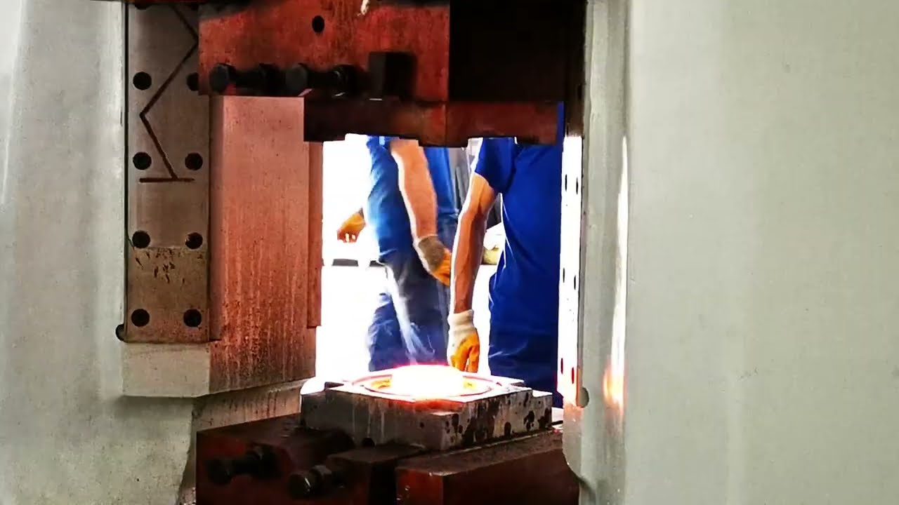 63KJ fully hydraulic die forging CNC hammer forging gear blanks