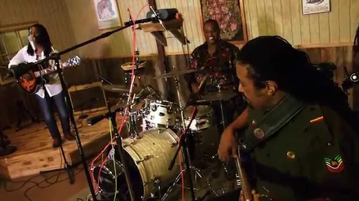 Ruthie Foster - "Singin' the Blues"