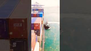 You won't believe how giant ships dock! You won't believe how giant ships dock!