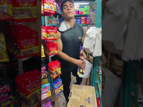 اشتريت اكبر كمية من حلويات الكاندي اشتريت حلويات السوبر ماركت كلها بعشرة جنية