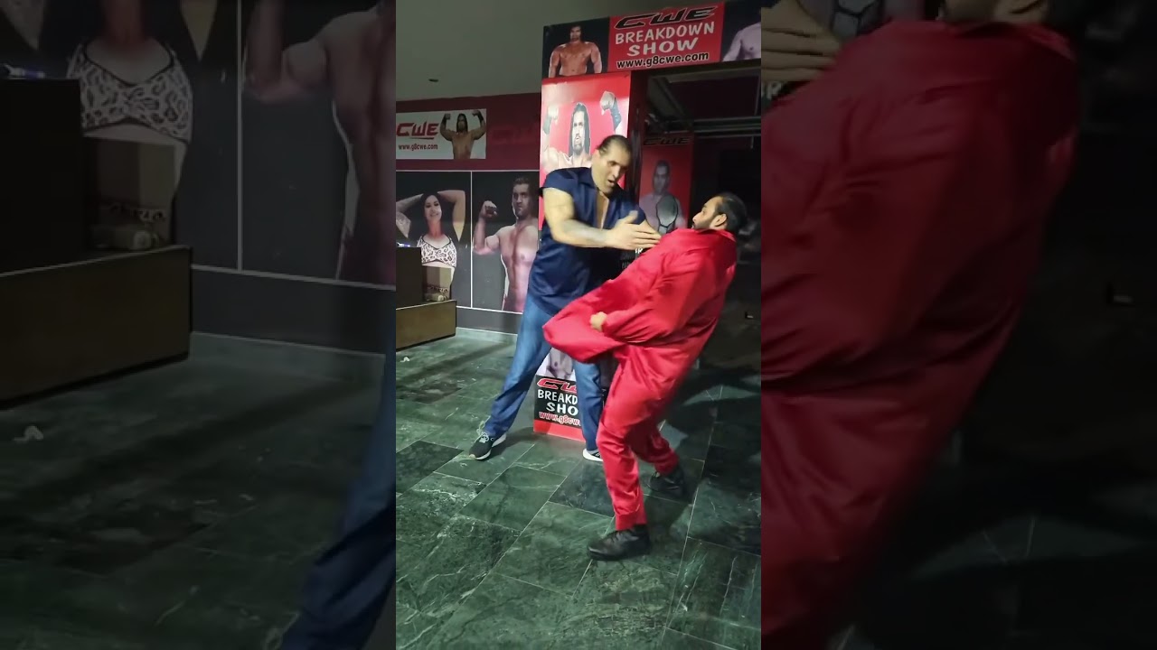 Chest workout the great Khali 