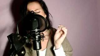 Download Lagu Rihanna - Stupid in love (cover by Jayda) MP3