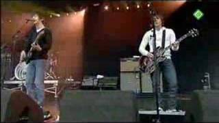 Video thumbnail of "Arctic Monkeys - Leave Before The Lights Come On"