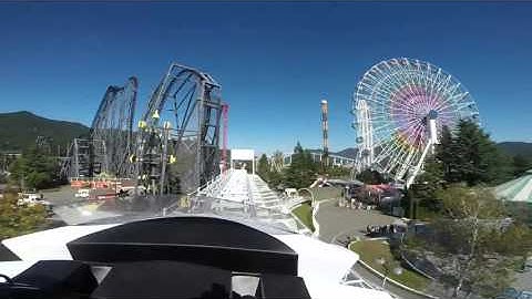 「ドドンパ」時速172kmの超速コースター