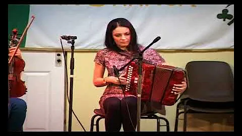 Annette Owens on Button Accordion.