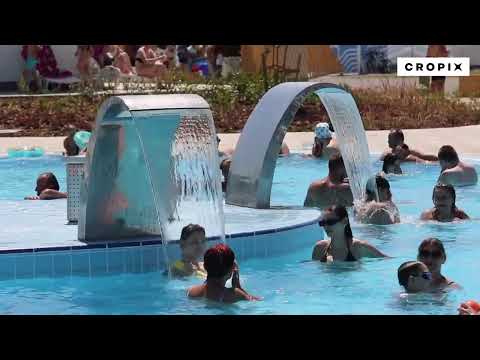 Zbog velikih vrućina Osječani potražili osvježenje na bazenima na Copacabani