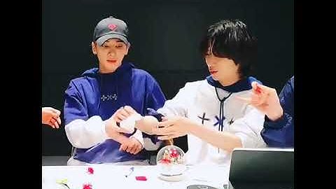 When Taehyun interrupt them, look at his face...