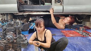 Genius girl repairs and restores an old car.