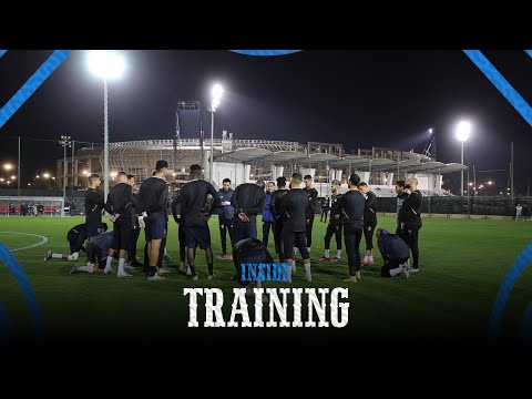 كواليس الحصة التدريبية الأخيرة قبل لقاء الفتح الرياضي ليلة الغد بمركب ابن بطوطة