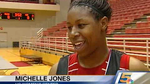 Randi Rico Works Out With Bearcats Basketball Team