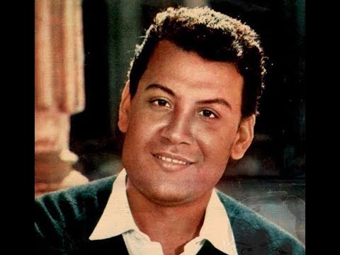 نادرة الفنان الكبير محمد رشدى يغنى لكل أم فى عيدها كل ده فى عيدك يا امى