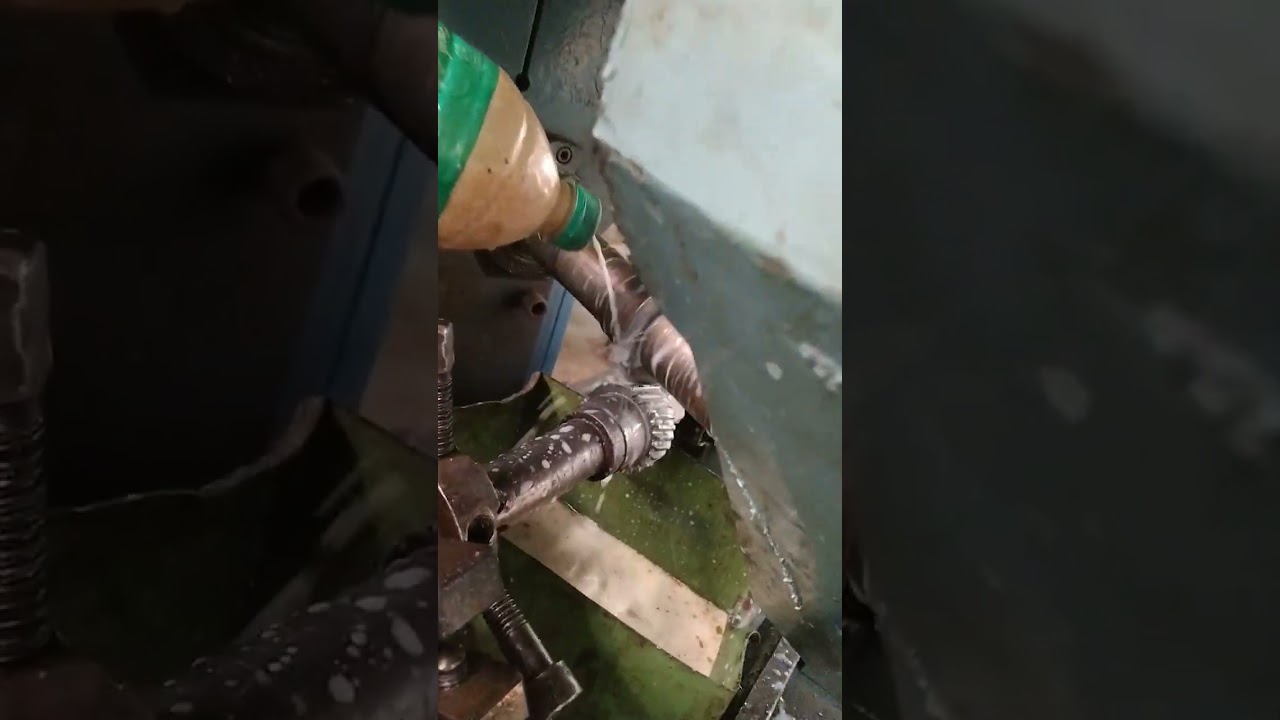 Mastering Helical Gear Creation with Horizontal Milling