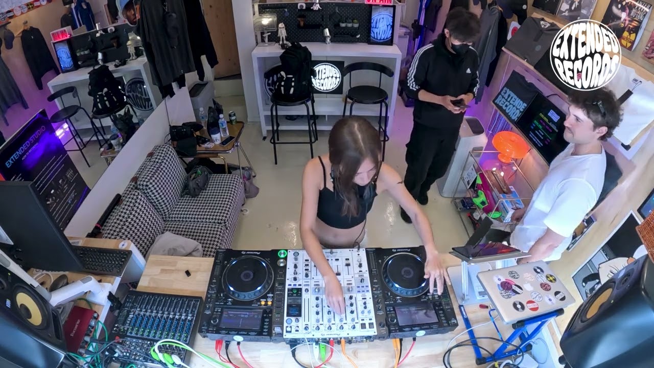 KRISKOMISS / 2025.04.11 / EXTENDED RADIO / Beats From The Underground