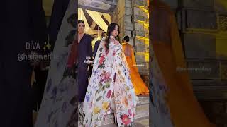 وصول الأميرة هيفاء وهبي في حفل زواج غني الغندور | Diva Haifa  Wehbe in a magnificent party